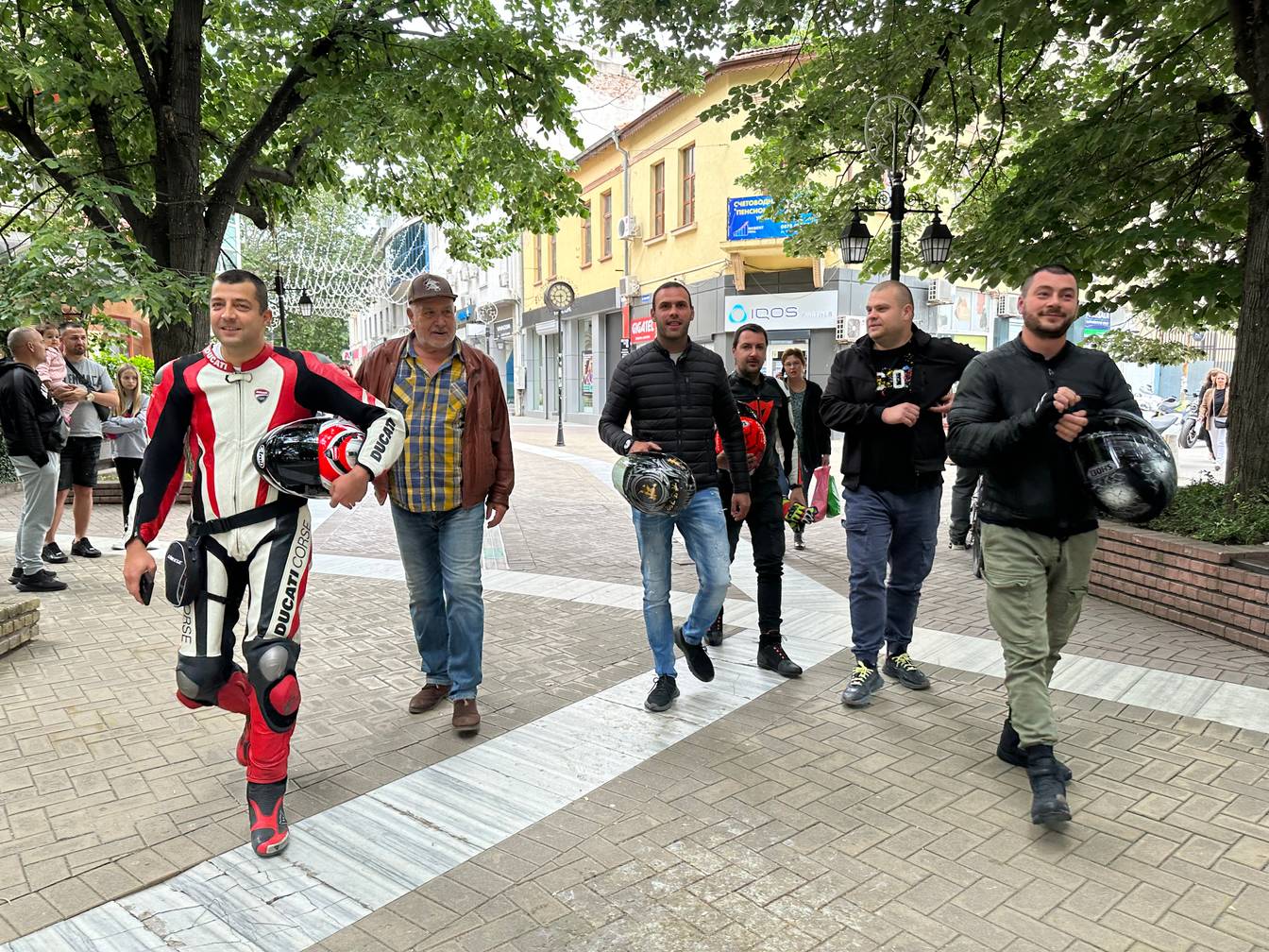  Иван Минев и приятелите на мотоспортовете в Хасково и България 